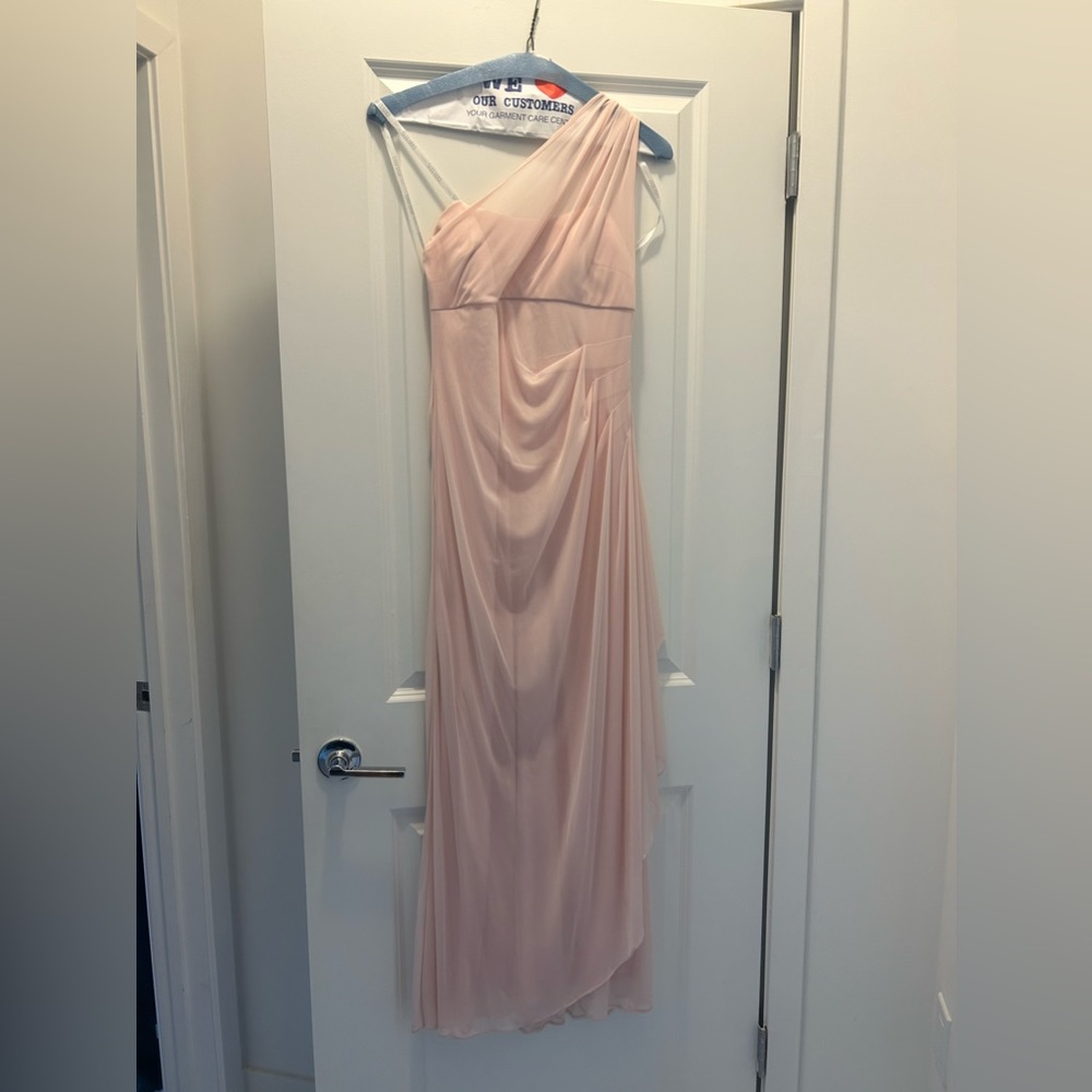 David’s Bridal Petal One Shoulder Dress Size 8